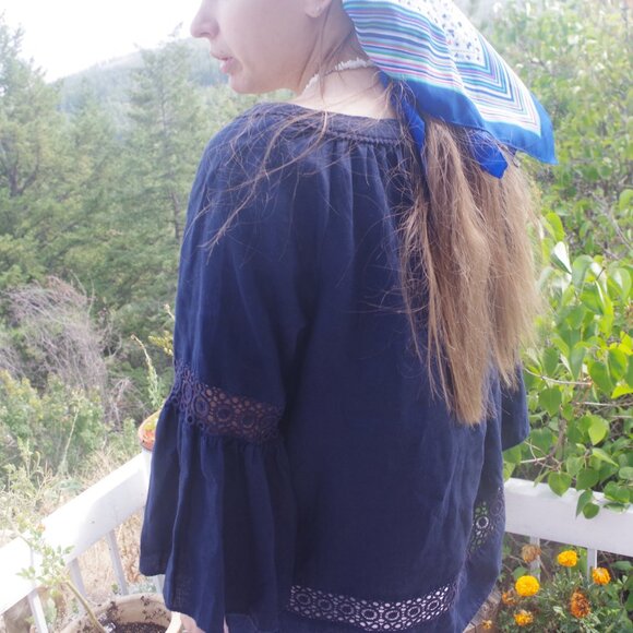 Ladies 100% Linen Blouse Navy Color - Picture 9 of 10